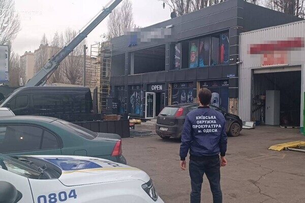 Одессе вернули землю: на проспекте Небесной Сотни демонтируют незаконную застройку