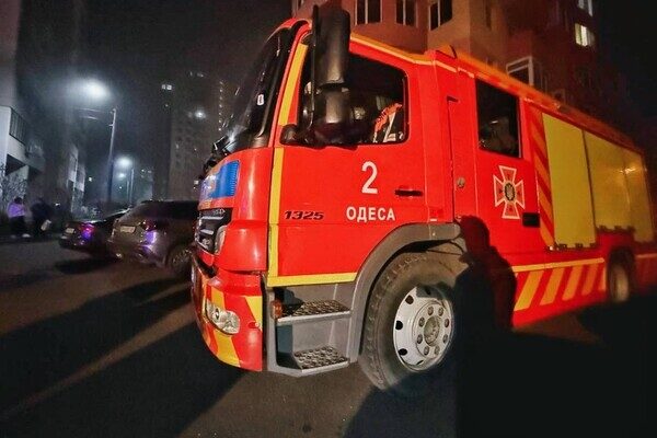 Вечерний обстрел Одессы: под ударом оказались жилые дома Вечерний обстрел Одессы: под ударом оказались жилые дома