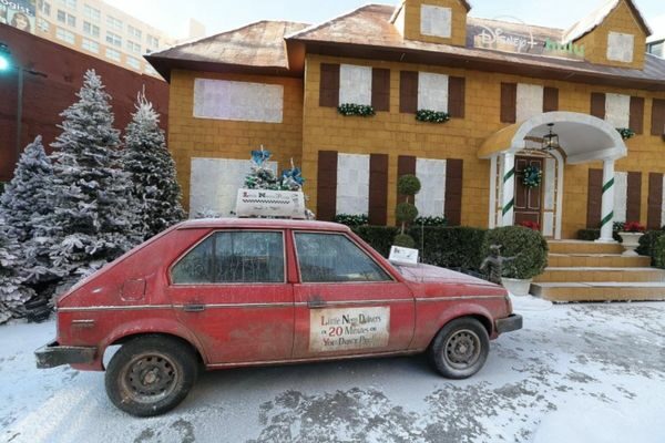 Точну пряникову копію будинку сім'ї Маккалістерів з&nbsp;фільму &laquo;Сам удома&raquo; внесли до&nbsp;Книги рекордів Гіннеса (фото, відео)