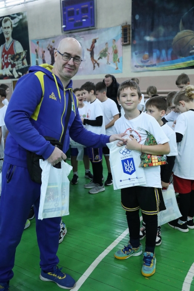 В СДЮСШОР імені Літвака відбулося велике спортивне свято для дітей