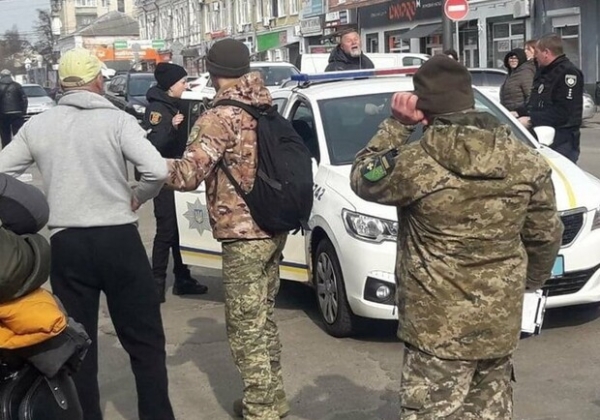 Нападение на работников ТЦК в Одессе: есть травмированные среди военных