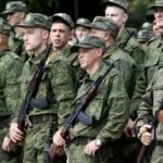 Справи геть кепські: російські командири під страхом смерті вимагають у підлеглих десятки тисяч доларів