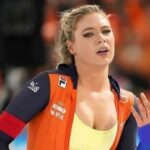 Комбінезон сексуальної олімпійської чемпіонки з Ігор-2026 пішов з молотка за величезні гроші (фото)