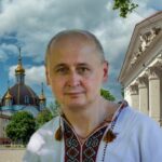 «Снаряд розірвався на даху, вирвавши шмат м’яса зі спини хлопчика»: маріуполець, фотограф Євген Сосновський про випробування війною