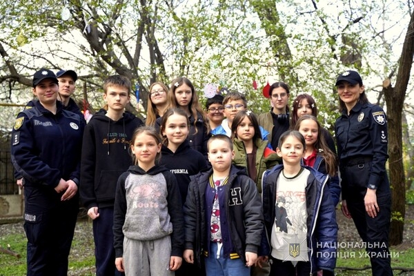 Писанки и национальные традиции: в Одессе ювеналы устроили Пасху для детей-ВПЛ