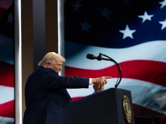 Трамп визначив годину, до&nbsp;якої Іран має відкрити Ормузьку протоку