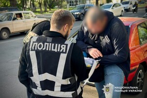 Или плати, или в штурмовики: в Одессе военный требовал деньги за службу в тылу