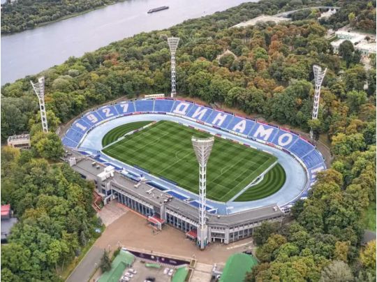 Столичний стадіон імені Лобановського постраждав після нічної атаки росіян: сьогодні там матч у&nbsp;&laquo;Динамо&raquo; (фото)