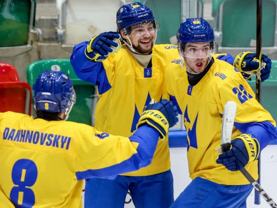 Україна через 20 років сенсаційно повернулася до&nbsp;елітного дивізіону світового хокею: відео неймовірних емоцій